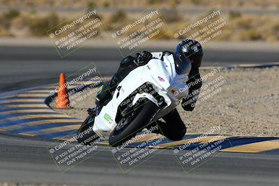 media/Jan-09-2022-SoCal Trackdays (Sun) [[2b1fec8404]]/Turn 11 (935am)/